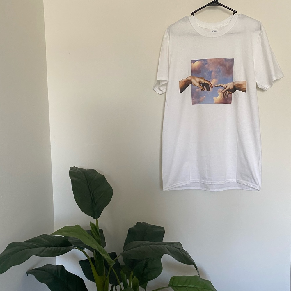 UNIQUE OVERSIZED TEE